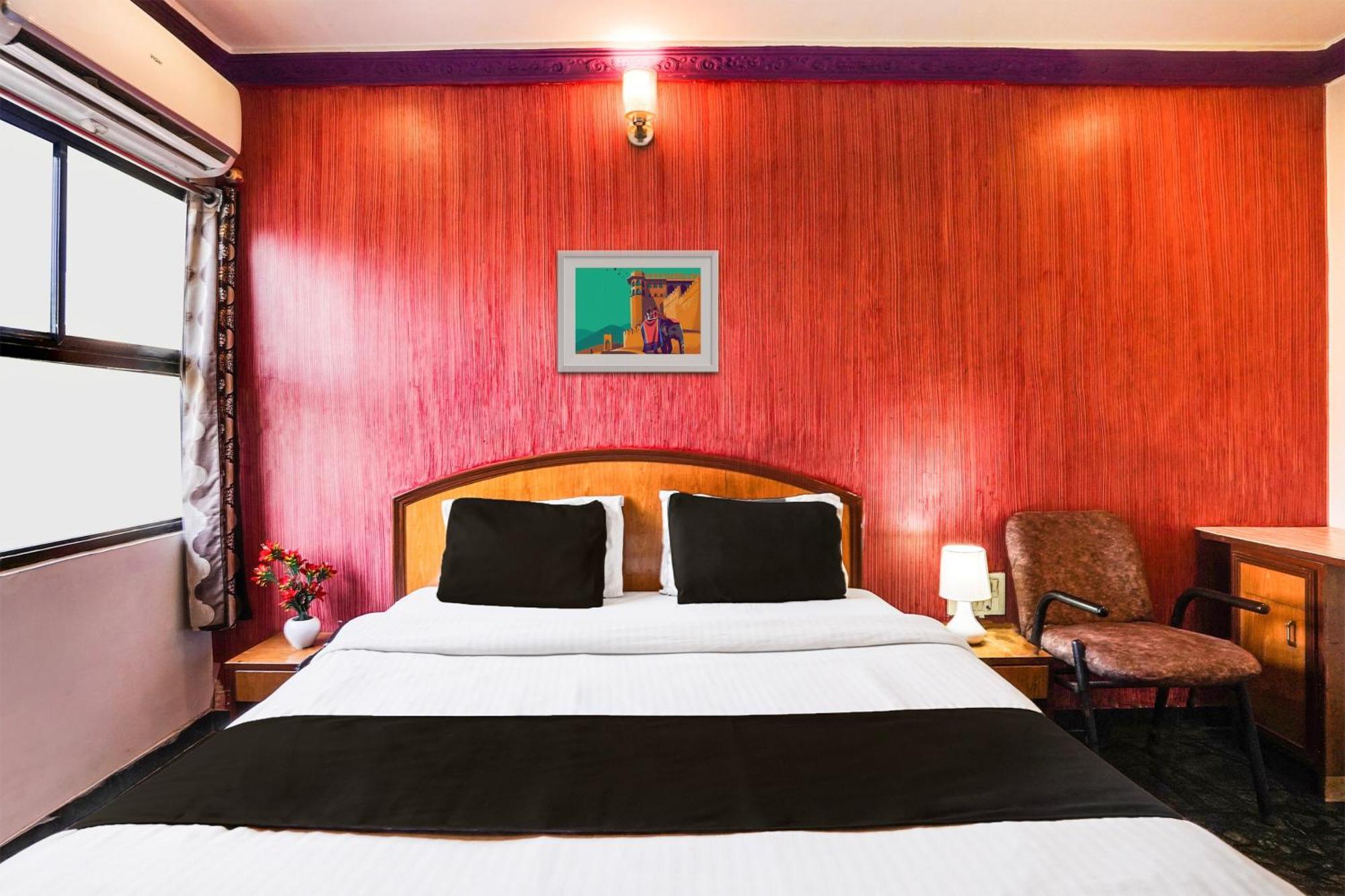 Hotel O Bridge Ahmedabad Exterior foto